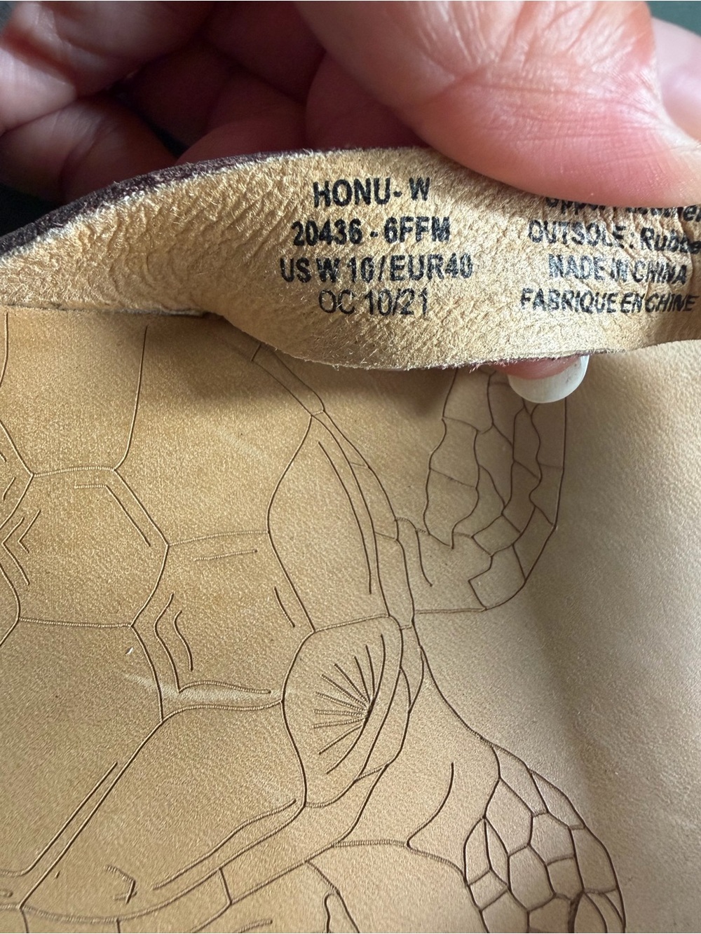 Olukai Rose Gold Honu Flip Flops - Picture 4 of 5